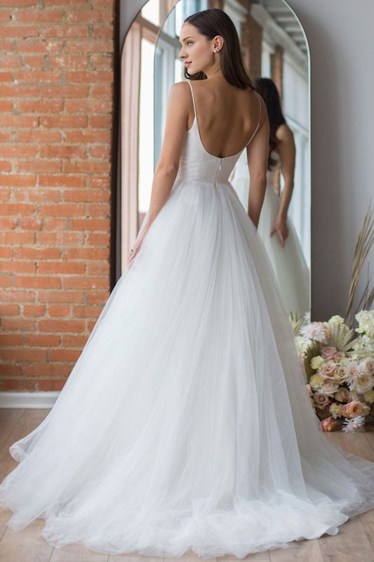 Spaghetti-Straps Tule Long Wedding Dress