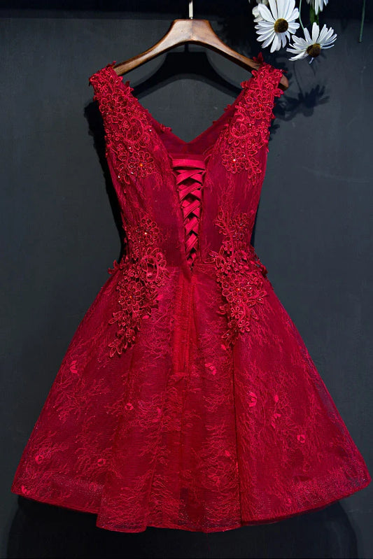 Burgundy V Neck Lace Short Homecoming Dress With Applique