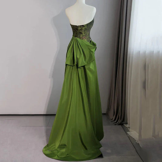 Formal Women's Dresses Green Strapless A Line Satin Long Prom Dress Retro Evening Gown Prom Dresses Stores 