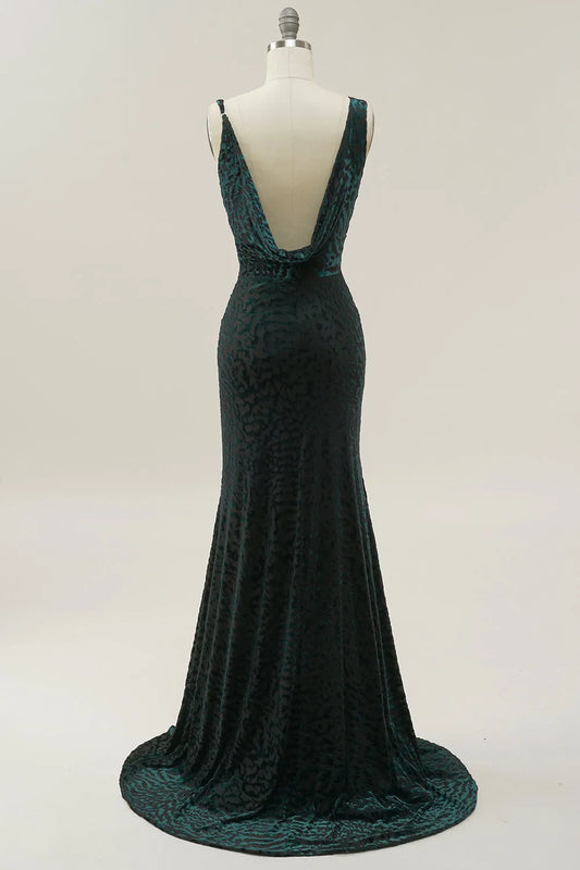 Sleeveless Backless Floor Length Mermaid V Neck Green Velvet Long Prom Dress