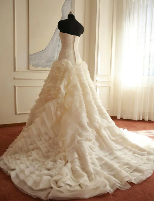 Formal Women's Dresses Ivory Elegant Strapless Puffy Tiered Ball Gown Prom Dress Wedding Dress Prom Dress Stores