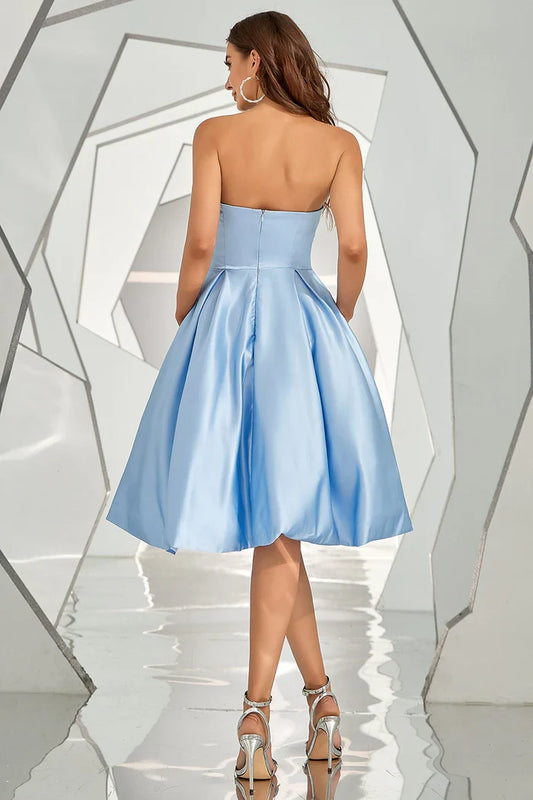 Dress A-Line Sky Blue Strapless Short Homecoming Dress Pleated Sleeveless Party Dress