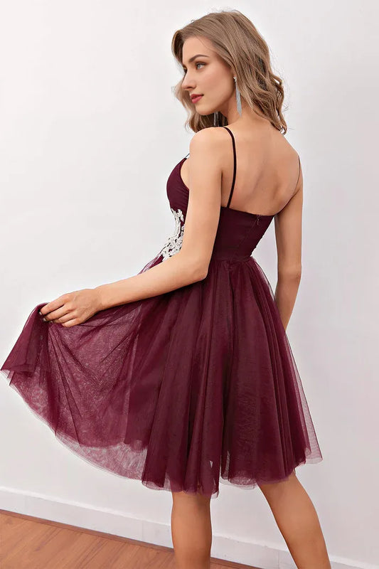 Dress A-line Spaghetti Straps Burgundy Short Prom Homecoming Dress With Applique