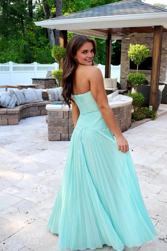 Dress Stylish Sheath Sweetheart Long Pleated Satin Prom Dress with Slit