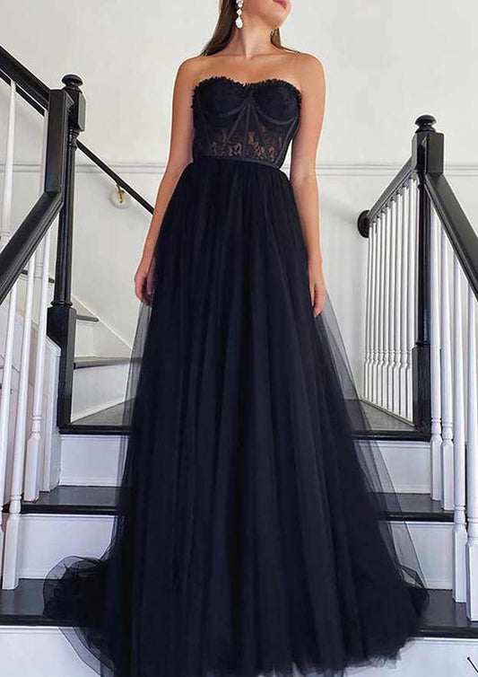 Sweetheart Strapless Long/Floor-Length Tulle Prom Dress With Appliqued