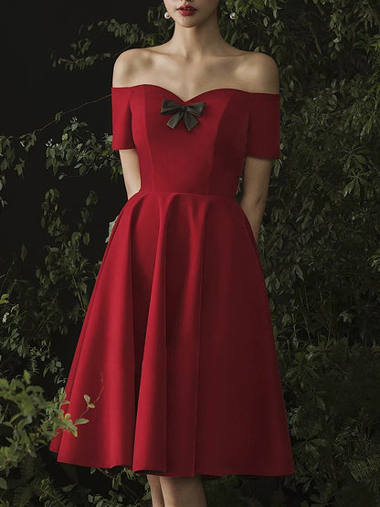 Off-the-Shoulder Burgundy Sweetheart Neck Short Prom Party Dresses
