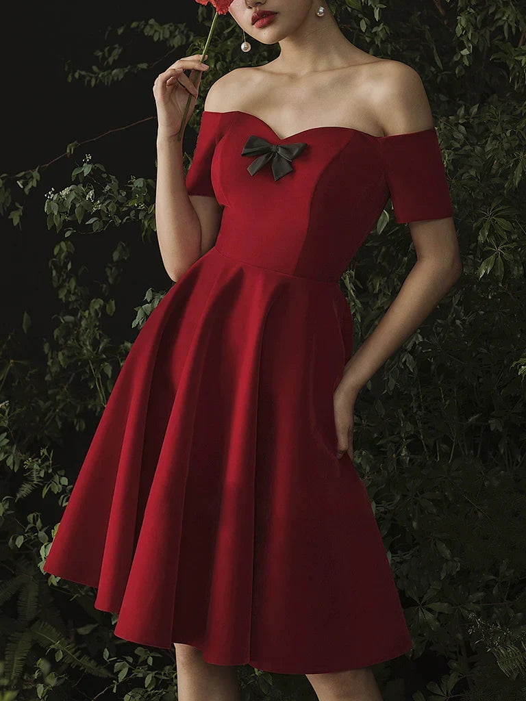 Off-the-Shoulder Burgundy Sweetheart Neck Short Prom Party Dresses