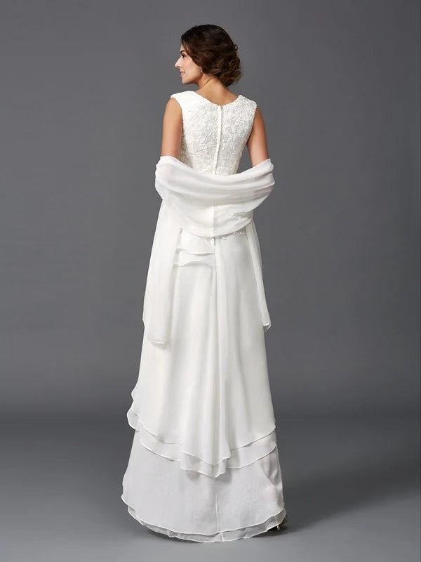 White Lace A‑Line Round‑Neck Sleeveless Shawl High‑Low Mother Of The Bride Dress