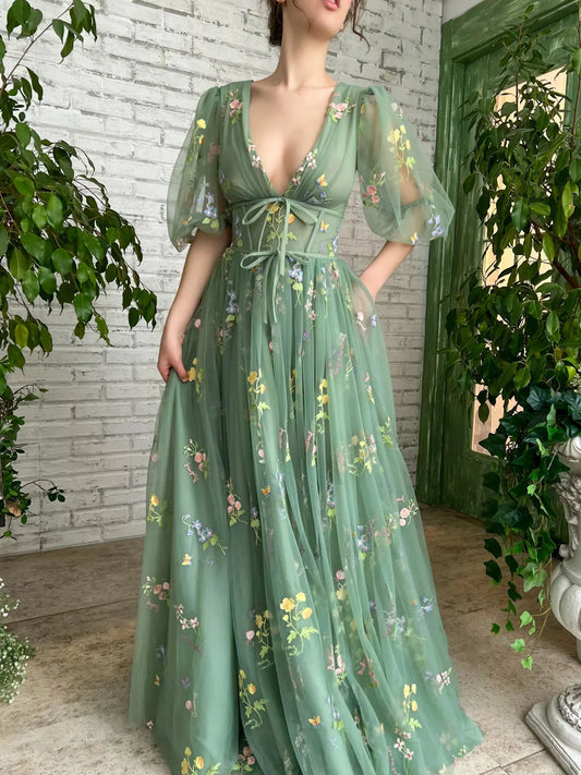 Green v neck tulle lace long prom dress