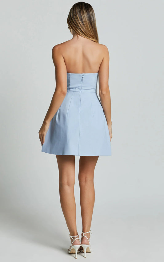 A-Line Strapless Front Bow Knee-Length Dress Blue A-Line Sleeveless Simple Zipper Up Homecoming Dress