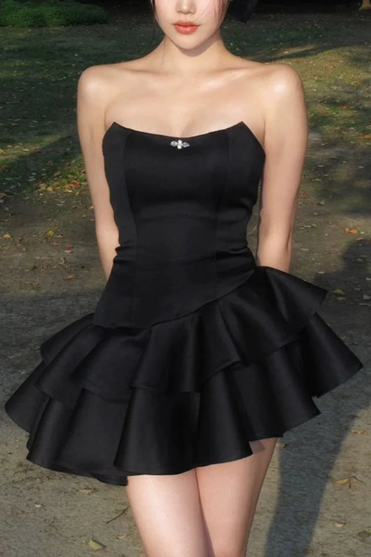 A-line Chic Strapless Black Satin Short Prom Dresses Layered Black Homecoming Dresses