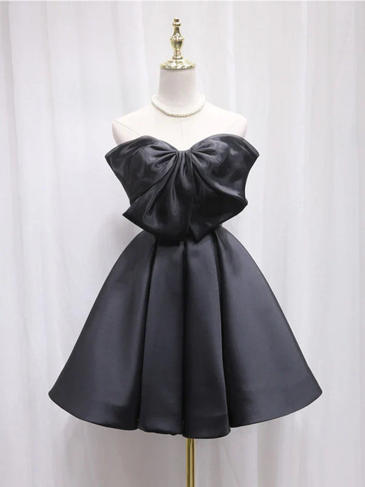 A-line Sweetheart Neck Satin Short Homecoming Dress With Bow