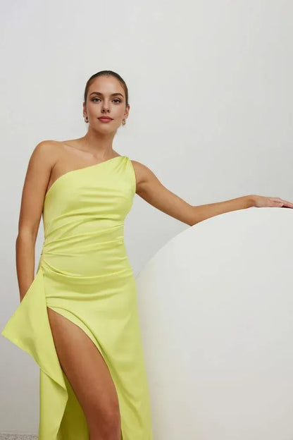 Affordable Fitted One Shoulder Sleeveless Satin Floor-Length Prom Dress