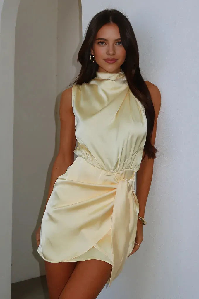 Bargain Sheath High Neck Sleeveless Satin Keyhole Pleated Short-Mini Homecoming Dress