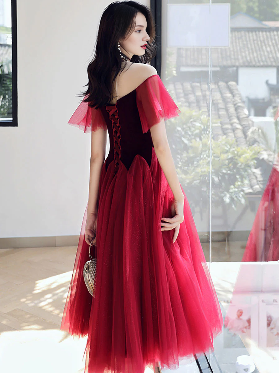 Beautiful A line Velvet Round Neck Tulle Tea Length Prom Dresses With Puffy Sleeves