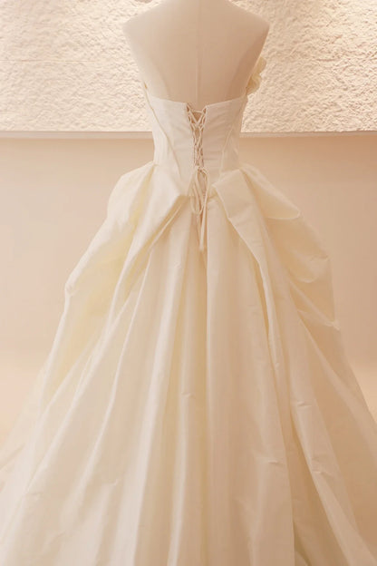 Beige Wedding Dress Strapless Sleeveless A-line Full Bridal Dress Sophisticated Wedding Gown With Train