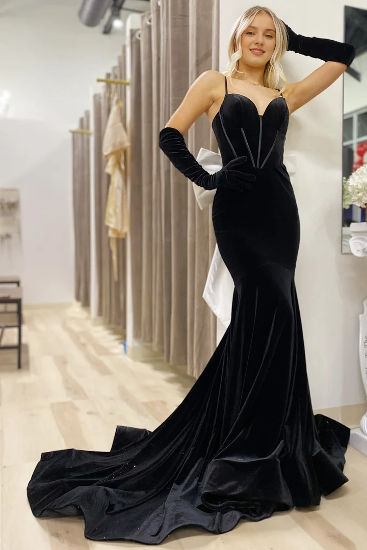 Black Spaghetti Strap Sleeveless Bow-Back Trumpet Velvet Long Gown Prom Dress