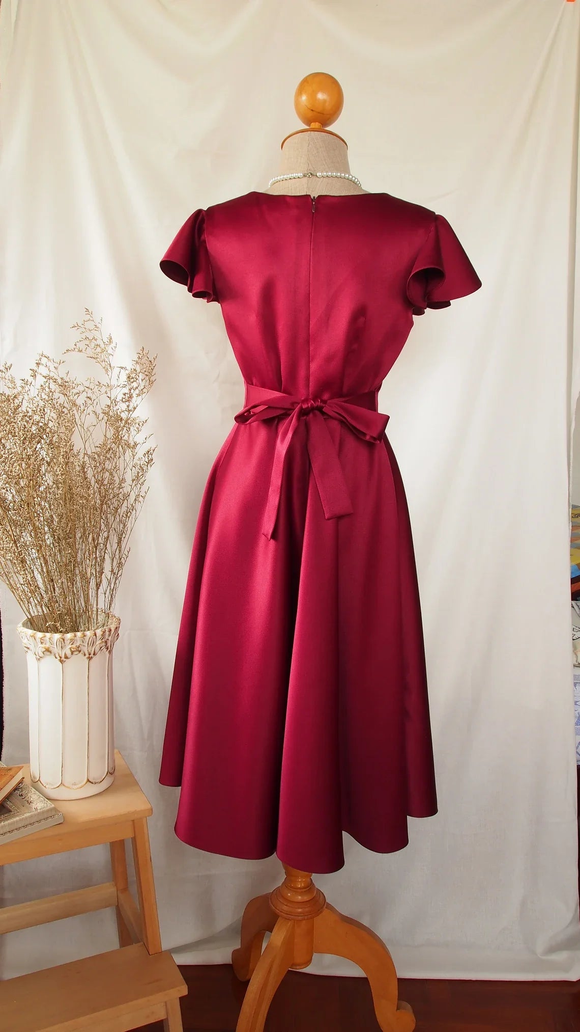 Burgundy Bridesmaid Dress V Neck Prom Vintage Modern Fit Flare Sweetheart Dress Retro Party Dress Elegant Christmas Dress