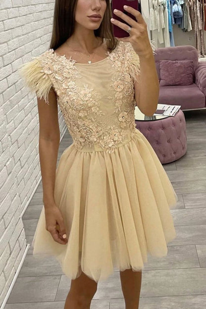 Champagne A-line Short Homecoming Dress WIth Beading Applique