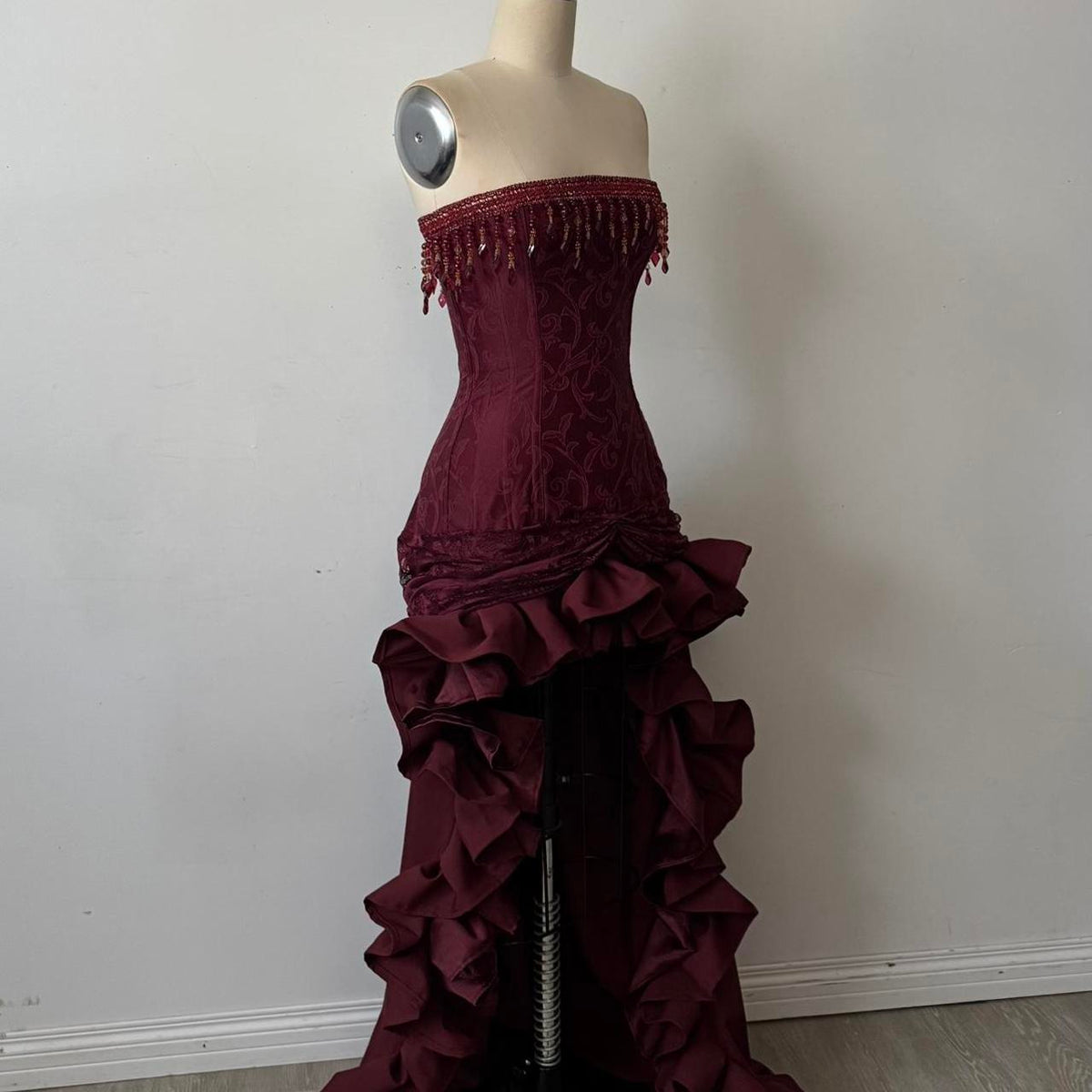 Charming A-Line Strapless Sleeveless Lace Up Sweep/Brush Train Party Dress