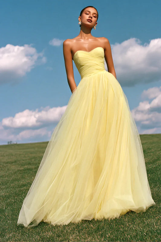 Charming A-Line Sweetheart Sleeveless Tulle Sweep/Brush Train Prom Dress