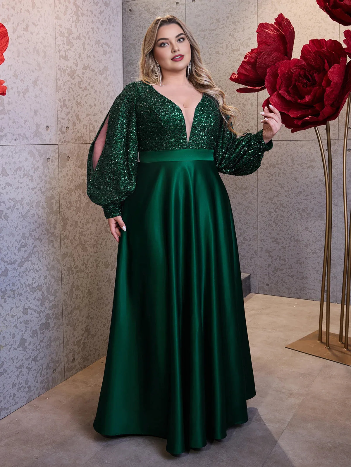 Charming A-line V Neck Long Sleeve Zipper Up Floor-Length Plus Size Prom Dress