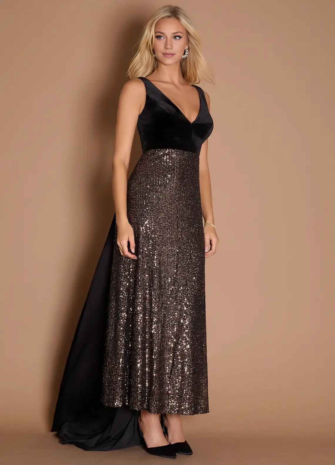 Charming Sheath V Neck Sleeveless Backless Ankle-Length Evening Dress