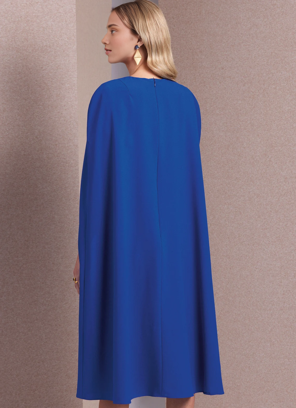 Chic Mermaid Long Sleeves Round Neck Cape Tea-Length Short Prom Party Cocktail Dress