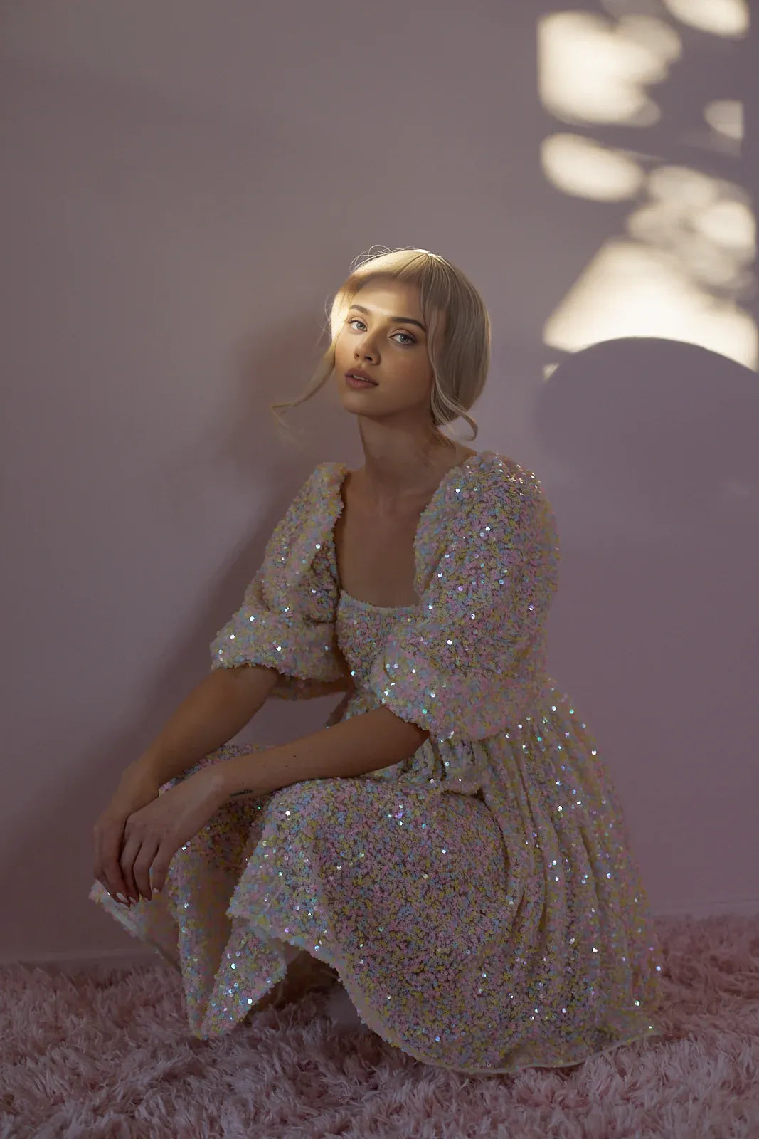 Chic Square Neck Short Sleeves Prom Dress Short Sparkling Sequins Evening Homecoming Dress