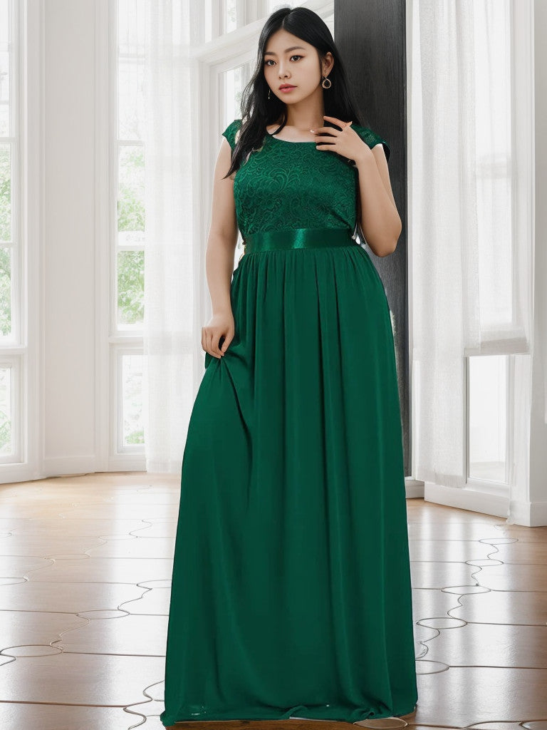 Plus Size Classic Round Neck V Back A-Line Chiffon Bridesmaid Dresses with Lace