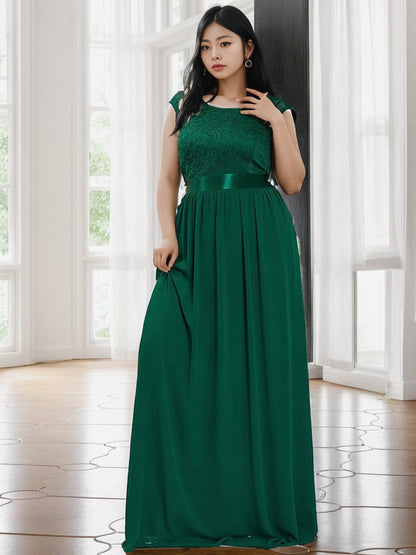 Plus Size Classic Round Neck V Back A-Line Chiffon Bridesmaid Dresses with Lace