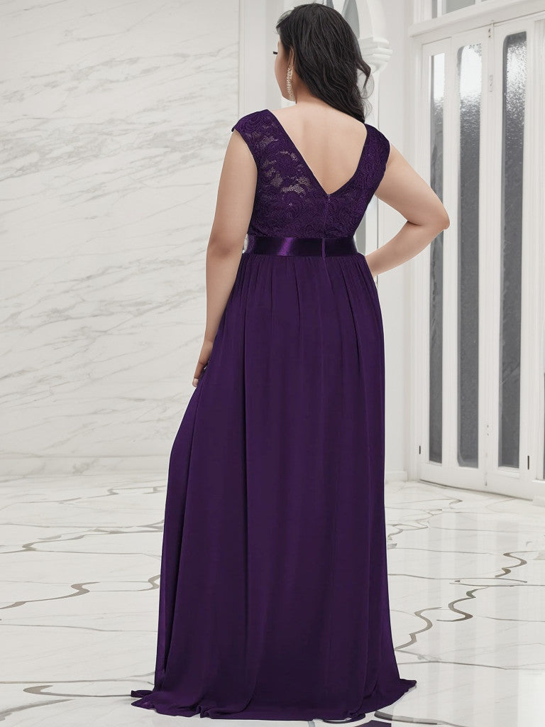 Plus Size Classic Round Neck V Back A-Line Chiffon Bridesmaid Dresses with Lace