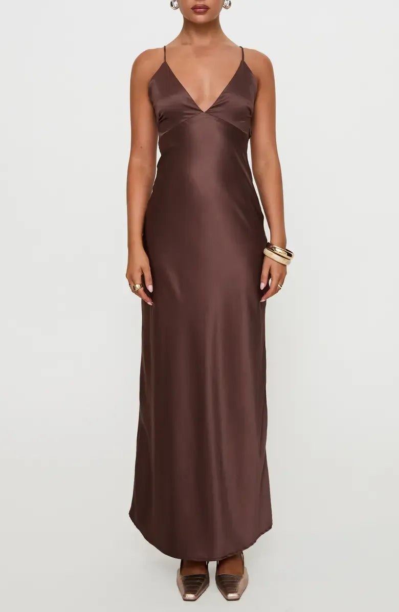 Discount Fitted Spaghetti Straps Sleeveless Satin Floor-Length Prom Dress