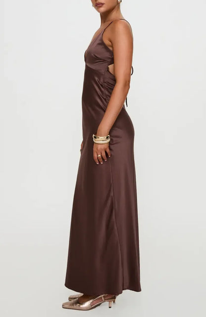 Discount Fitted Spaghetti Straps Sleeveless Satin Floor-Length Prom Dress