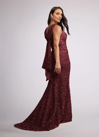 Elegance Mermaid Scoop Neck Sleeveless V Back Sweep Train Mother of the Bride Dress