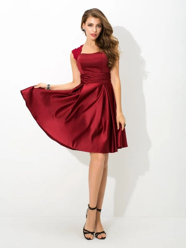 Burgundy Satin A‑Line Square Neck Lace‑Sleeve Open Back Pleated Short Bridesmaid Dresses