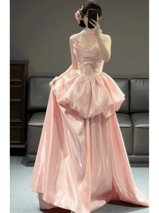 Elegant Ball-Gown Halter Neck Sleeveless Zipper Back Floor-Length Prom Evening Dress