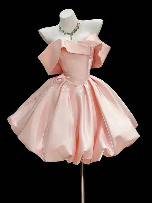 Structured Satin A‑Line Sweetheart Off‑Shoulder Backless Bubble‑Hem Short Homecoming Dresses