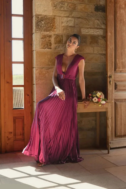 Elegant A Line Plunge Neck Cap Sleeve Zipper Up Floor-Length Prom Dress