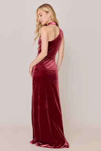 Elegant Fitted High Neck Sleeveless Velvet Floor-Length Prom Dress