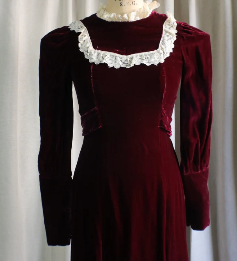 Elegant Style Velvet Dress Dark Red Velvet and Lace Gown Long Sleeve Maxi Women's Evening Dress