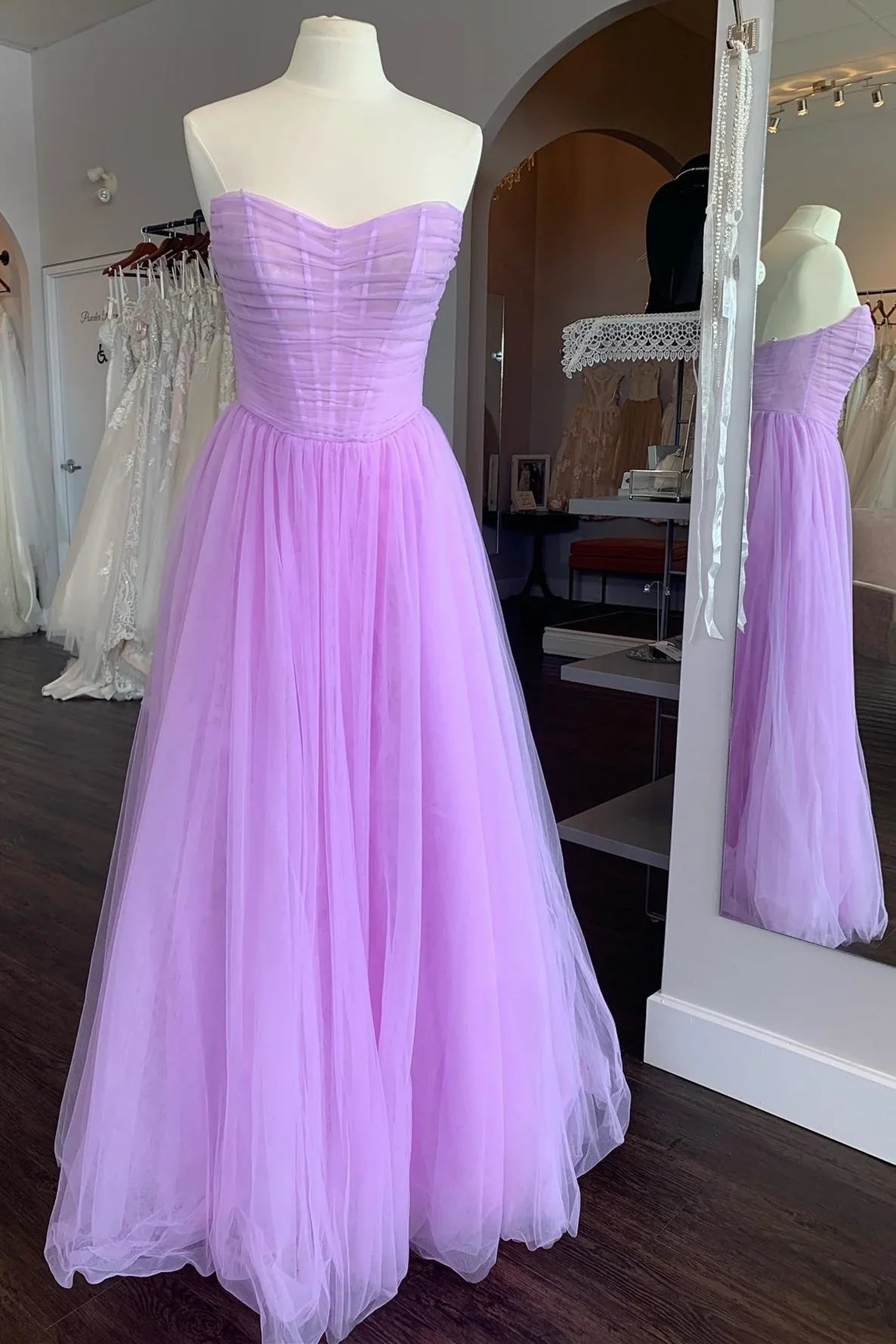 Formal Wear Dresses Lilac Strapless Sleeveless A-line Long Formal Dress Prom Dress Stores With Prom Dresses ﻿