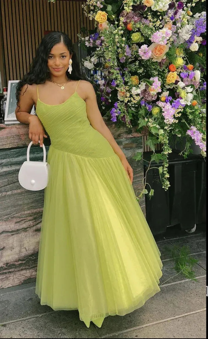Fresh A-Line Spaghetti Strap V Neck Tulle Ankle Length Casual Bridesmaid Dress