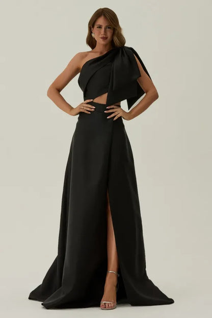 Glamorous Fitted Sheath One Shoulder Sleeveless Open Back Cutout Split Train Evening Dress