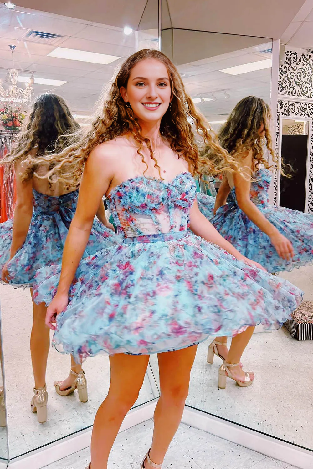 Gorgeous A Line Sweetheart Floral Printed Short Homecoming Dress