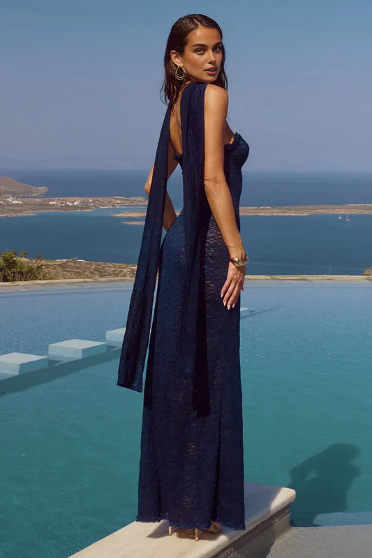 Graceful Mermaid/Trumpet Strapless Sleeveless Lace Floor-Length Prom Dress