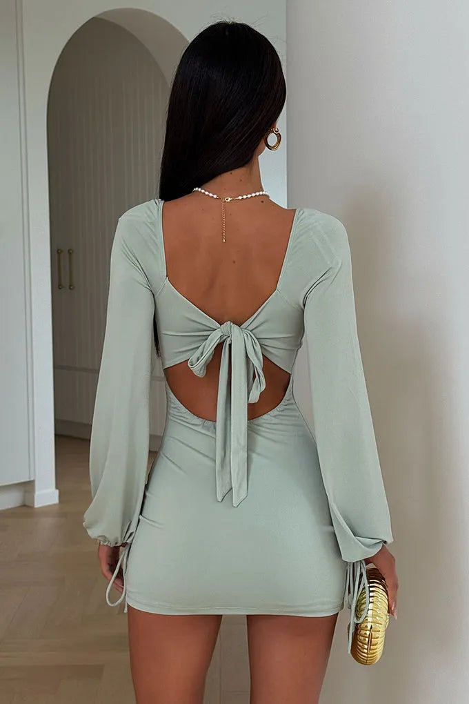 Graceful Sheath/Column Scoop Neck Long Sleeve Satin Backless Short-Mini Homecoming Dress