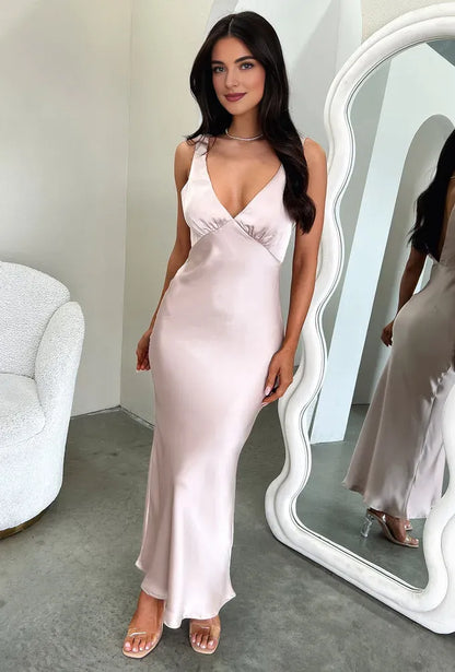 Graceful Sheath V-Neck Sleeveless Pleated Satin Floor-Length Prom Dress