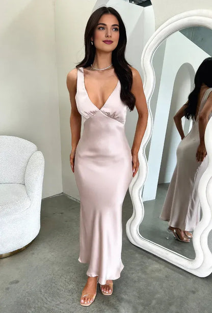Graceful Sheath V-Neck Sleeveless Pleated Satin Floor-Length Prom Dress