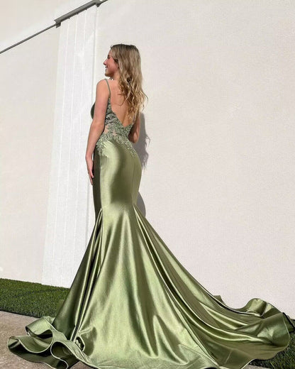 Formal Women's Dresses V Neck Green Mermaid Long Prom Dress With Applique Prom Dresses Stores